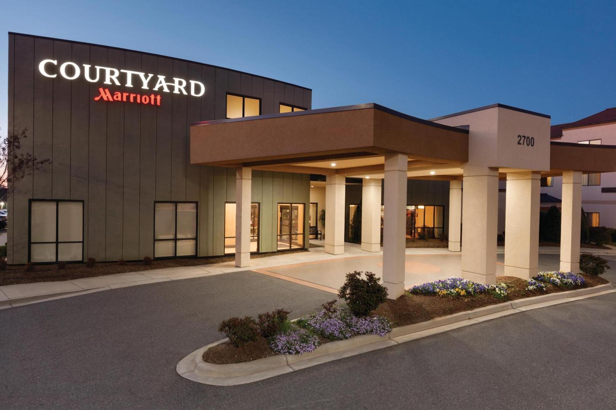 Courtyard Charlotte Airport North Otel Dış mekan fotoğraf