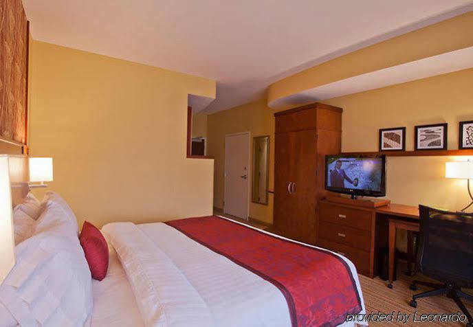 Courtyard Charlotte Airport North Otel Dış mekan fotoğraf